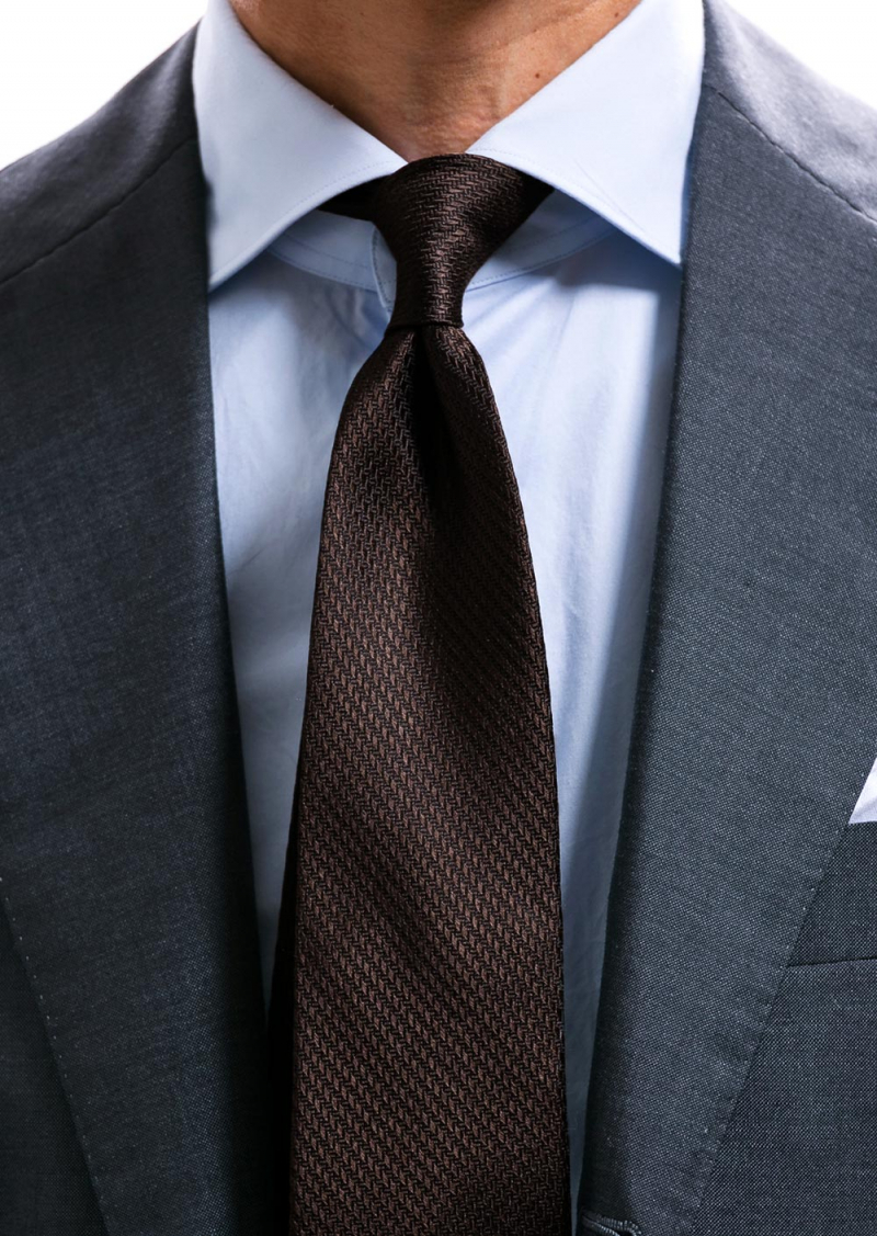 基本中の基本 無地ネクタイ の選び方のコツとは メンズファッションスクール Mfs